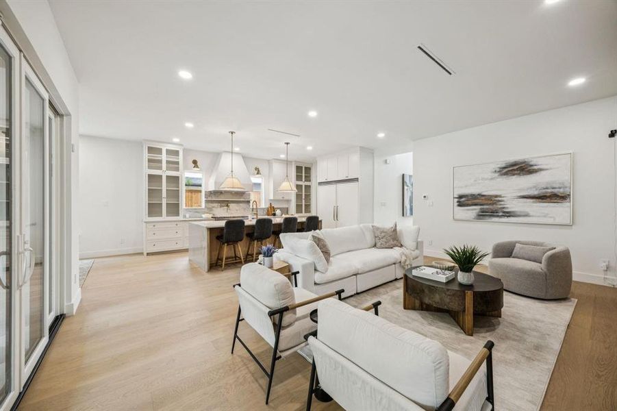 Furnished interior view inside a new home in , Dallas (Image 6).