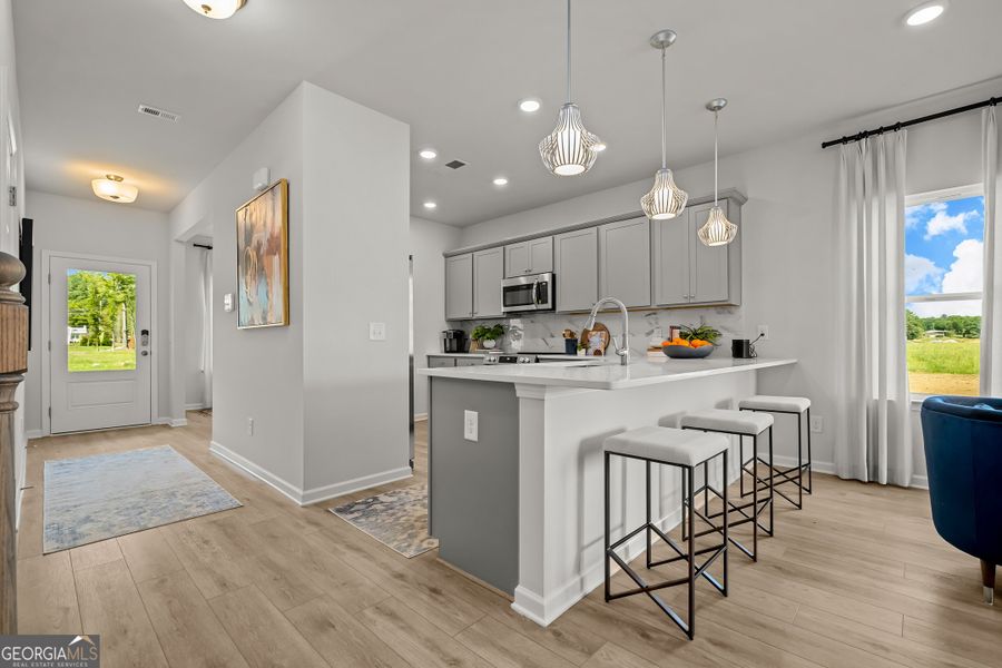 Furnished interior view inside a new home in Cobblestone Crossing Commons, Warner Robins (Image 12).