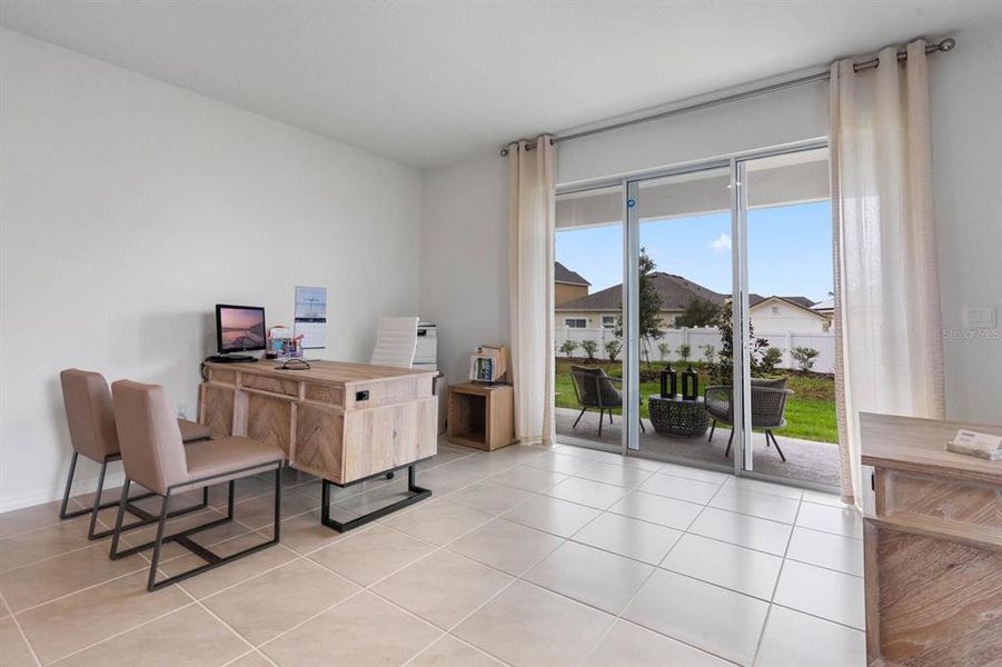 Furnished interior view inside a new home in Brentwood, Davenport (Image 27). Furnished interior view inside a new home in Brentwood, Davenport (Image 27).