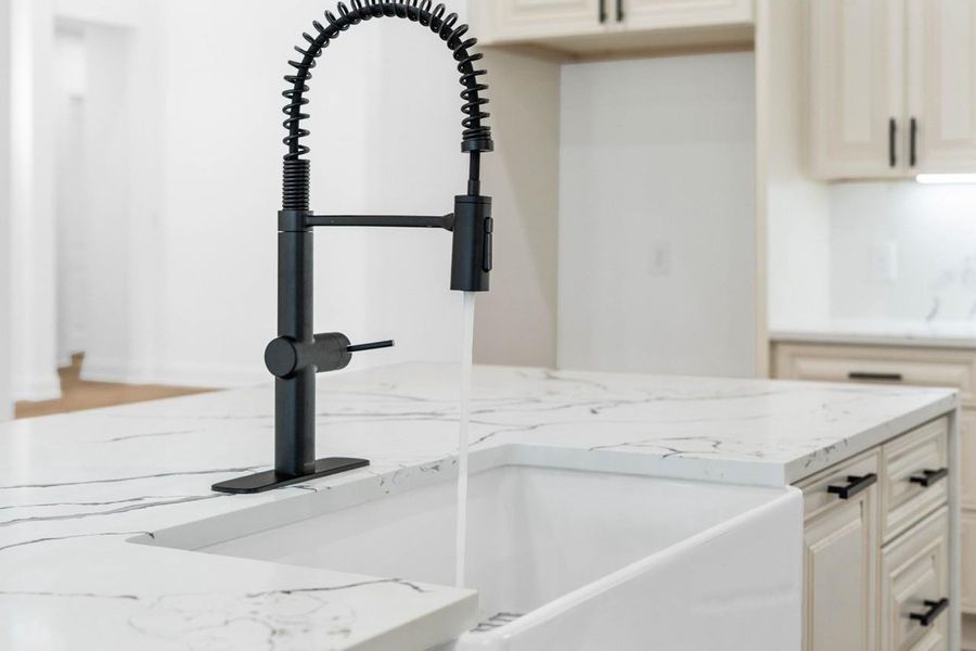 Nice farmhouse sink. Nice farmhouse sink.