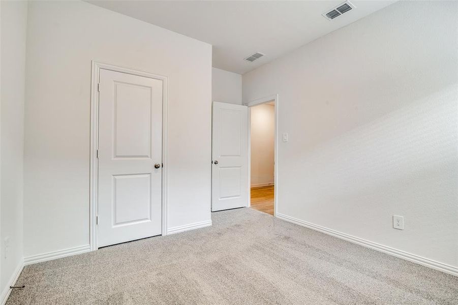 Spacious, unfurnished interior of a new home in River Ridge, Crandall (Image 16).