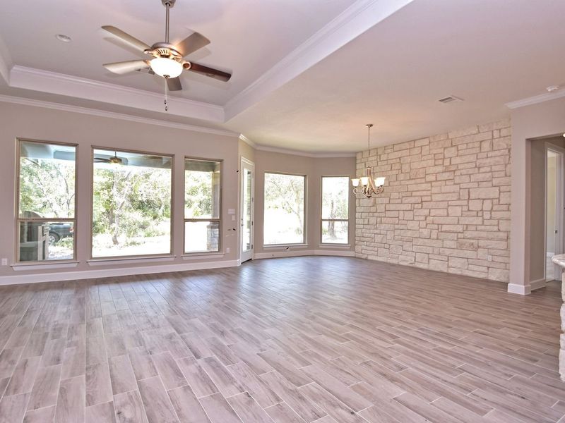 Representative unfurnished interior of a home built from the San Simeon I by Giddens Homes in Clearwater Ranch, Liberty Hill (Image 407).