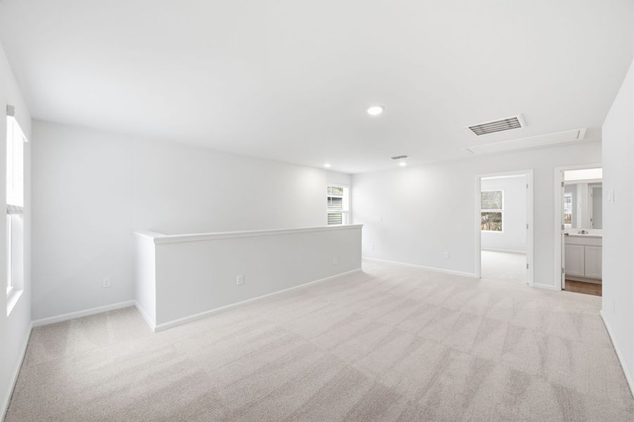 Spacious, unfurnished interior of a new home in Grand Arbor, Blythewood (Image 24).