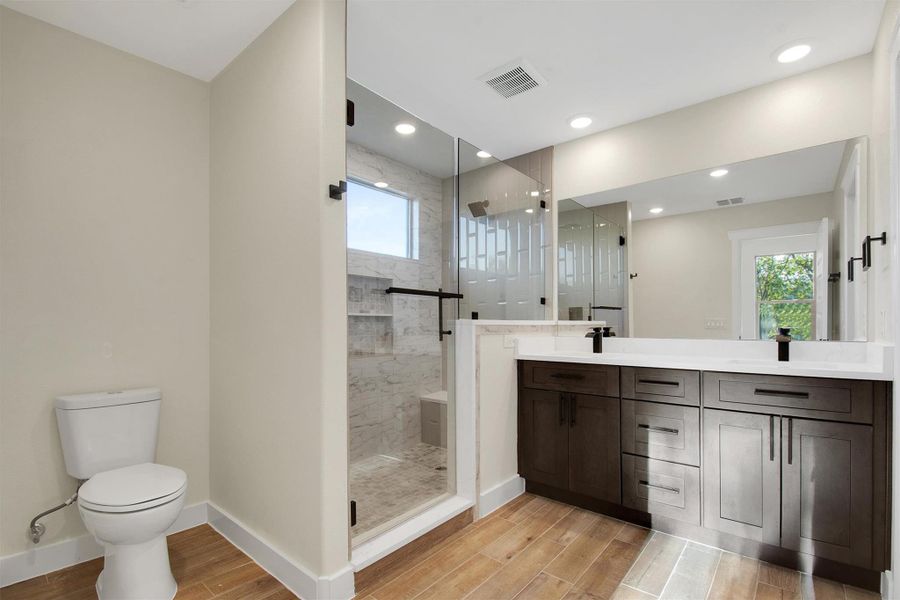 Furnished interior view inside a new home in , Bastrop (Image 10).