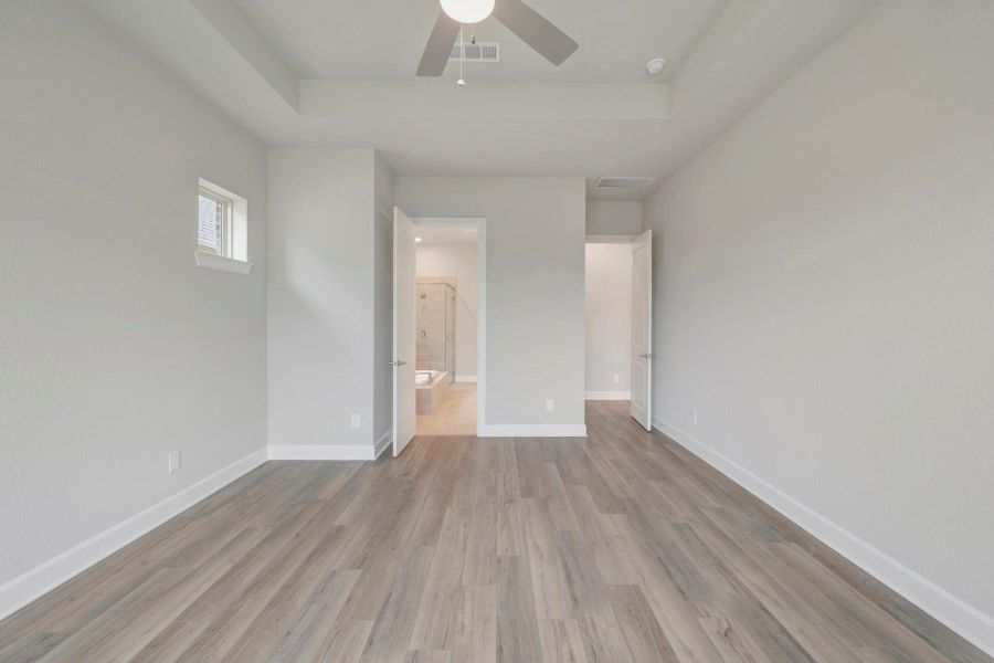 Spacious, unfurnished interior of a new home in Grand Central Park 55' Homesites, Conroe (Image 26). Spacious, unfurnished interior of a new home in Grand Central Park 55' Homesites, Conroe (Image 26).
