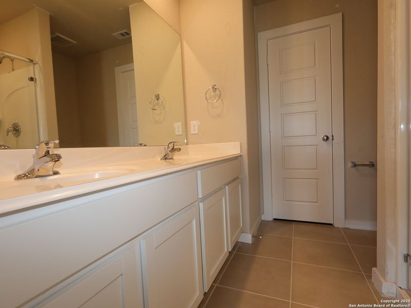 Image 30 of a home in Winding Brook. Image 30 of a home in Winding Brook.