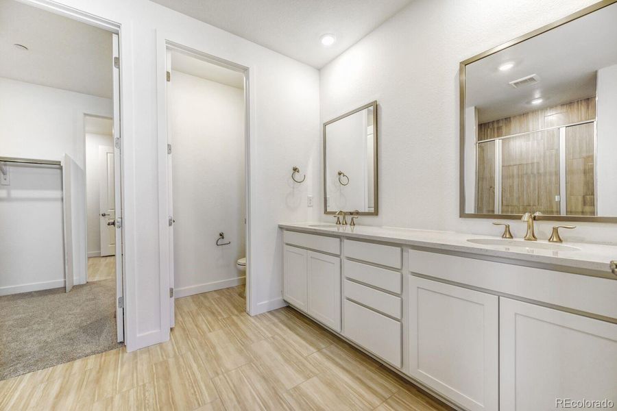 Furnished interior view inside a new home in Sunset Village, Erie (Image 6).