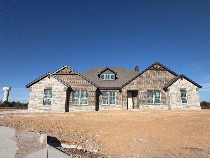 In-progress construction of a new home in Grayson Ridge, Van Alstyne, TX (Image 3).