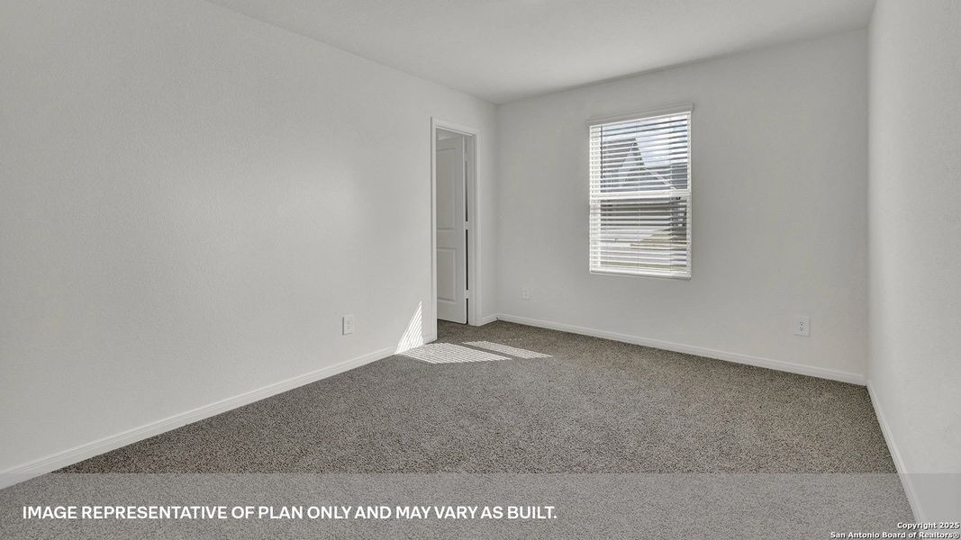 Spacious, unfurnished interior of a new home in Trace, San Marcos (Image 14).