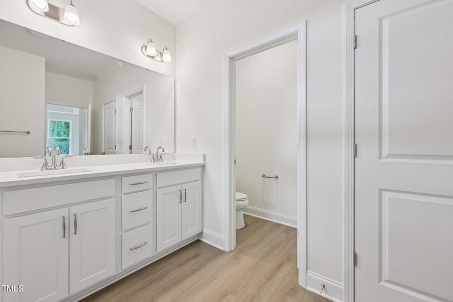 28-web-or-mls-Alden Wy-S3107-028