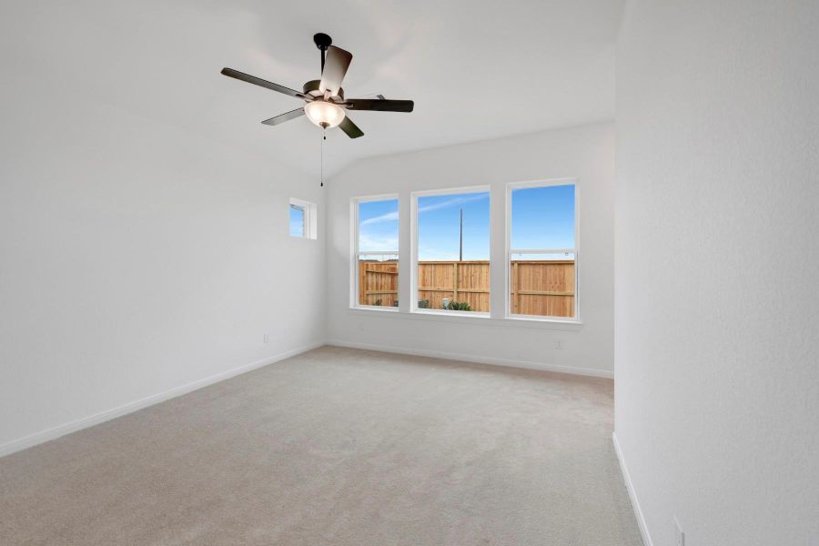 Spacious, unfurnished interior of a new home in The Grand Prairie 50’, Hockley (Image 14).