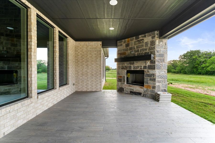 Image 40 representing the The Harper II by Doug Parr Custom Homes in Monarch Manor, Poolville, TX.