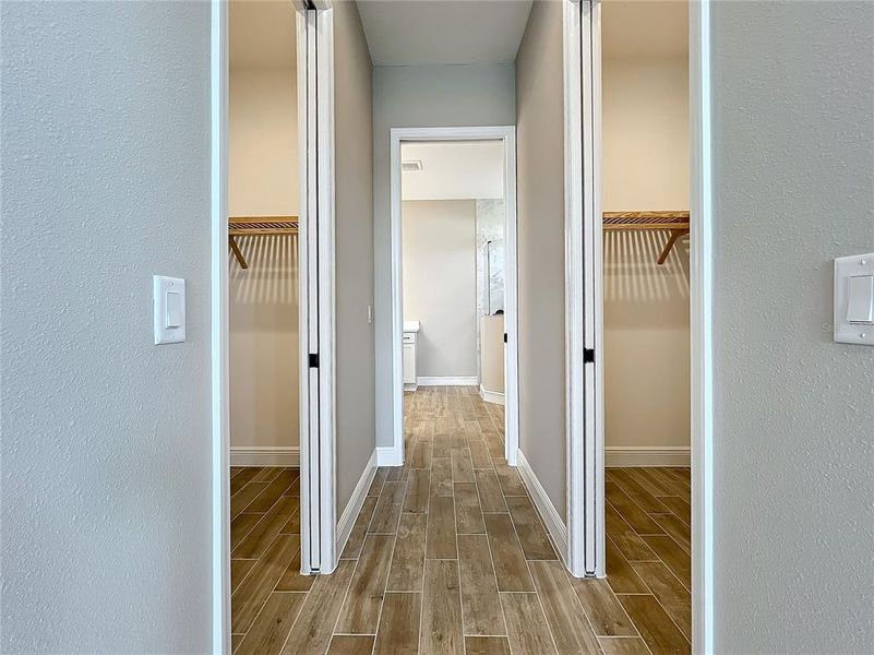 Spacious, unfurnished interior of a new home in Watercolor Place, Bradenton (Image 66).