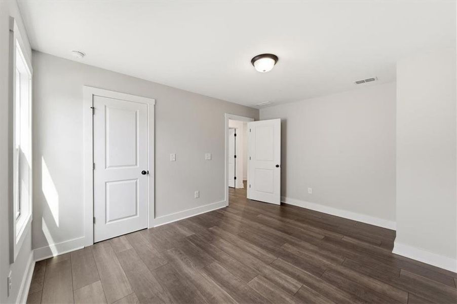 Spacious, unfurnished interior of a new home in Ferguson Corners, Emerson (Image 32).