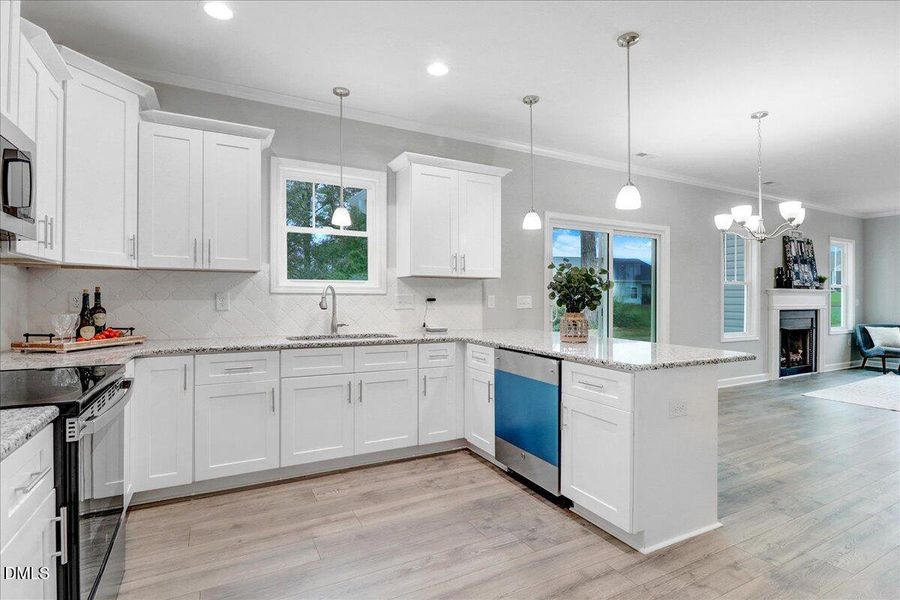 22-105 Baileys Pl-22