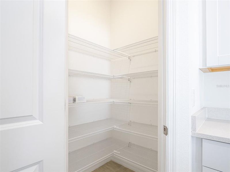 Spacious, unfurnished interior of a new home in , St. Cloud (Image 15).