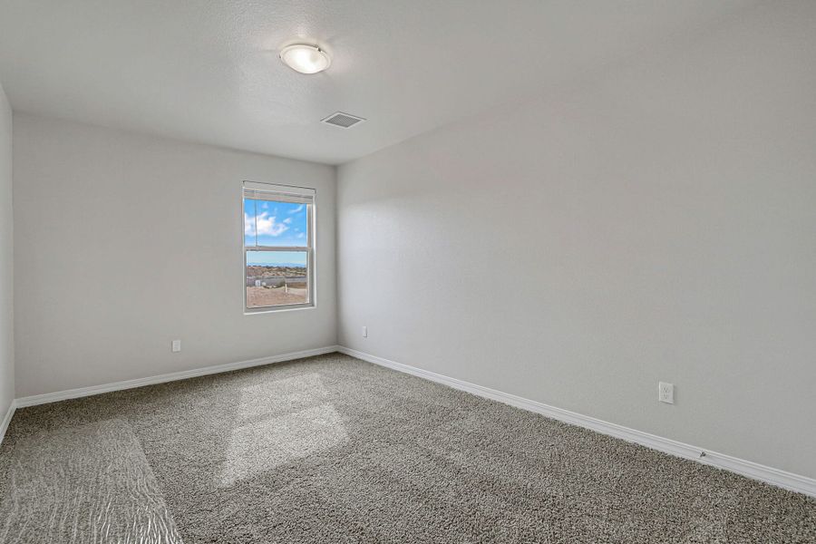 Spacious, unfurnished interior of a new home in Emerald Estates, Horizon City (Image 20). Spacious, unfurnished interior of a new home in Emerald Estates, Horizon City (Image 20).