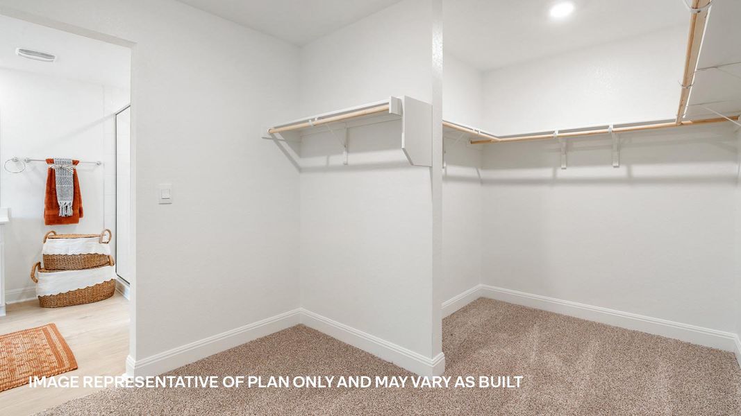 Spacious, unfurnished interior of a new home in Riverview, Georgetown (Image 22).
