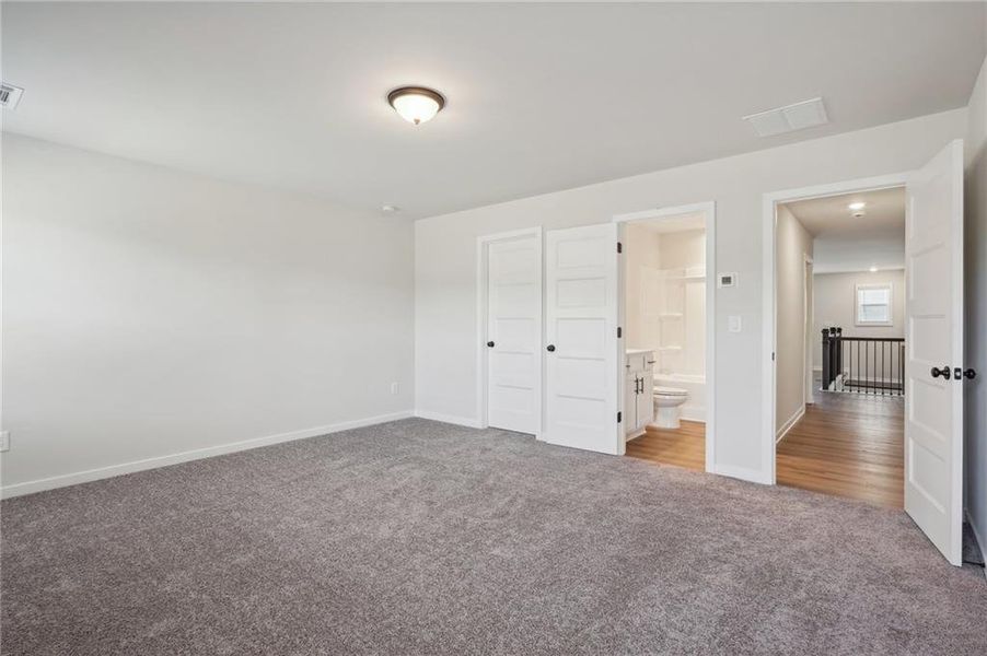 Spacious, unfurnished interior of a new home in Summerlin, Winder (Image 64).