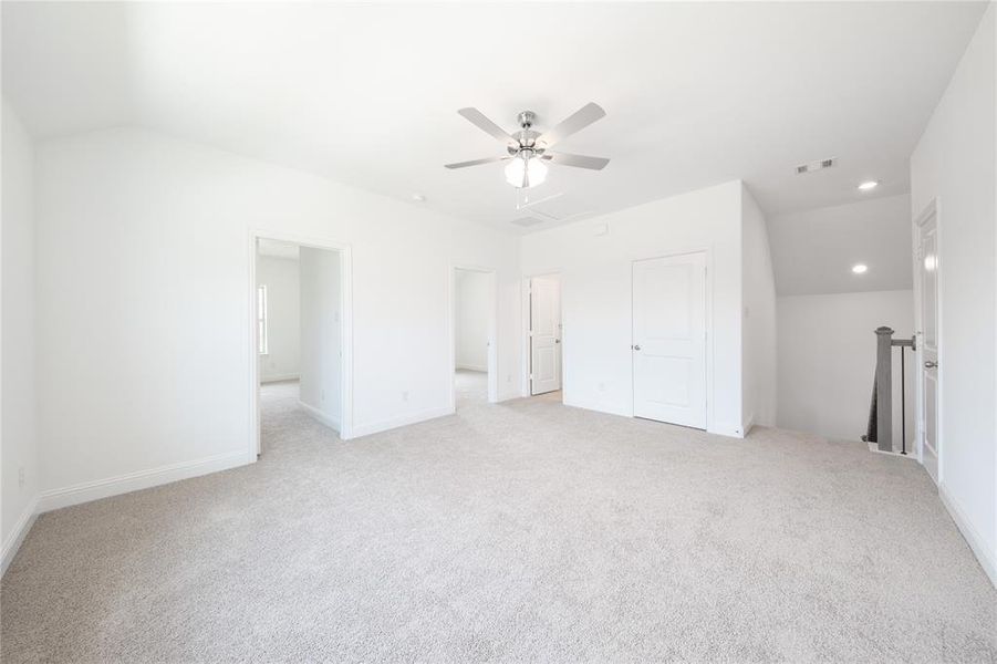 Spacious, unfurnished interior of a new home in Enclave at Legacy Hills: Crossings 50', Celina (Image 5).