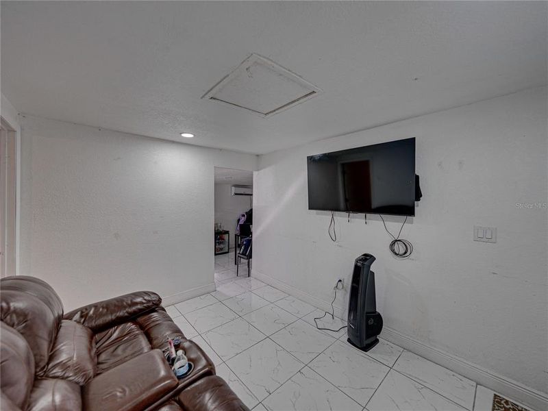 Furnished interior view inside a new home in , Lakeland (Image 48).