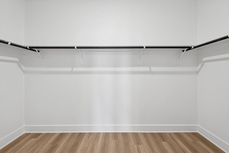 Spacious, unfurnished interior of a new home in Lago Mar, Santa Fe (Image 44).