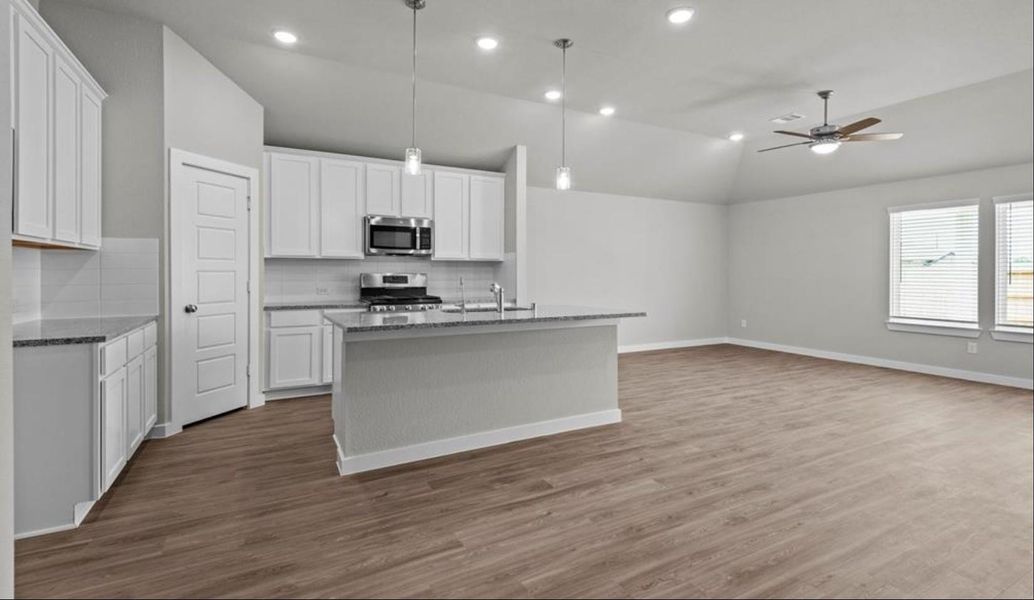 Furnished interior view inside a new home in Miller's Pond, Rosenberg (Image 5). Furnished interior view inside a new home in Miller's Pond, Rosenberg (Image 5).