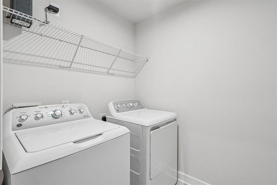 Furnished interior view inside a new home in Chapel Branch, Santee (Image 7).