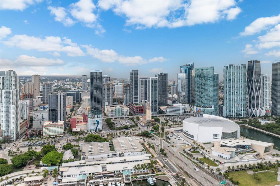 055-601Northeast1stAvenue-Miami-FL-33132 055-601Northeast1stAvenue-Miami-FL-33132