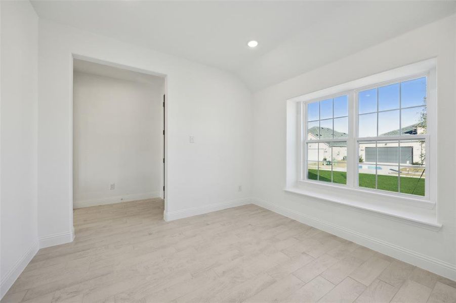 Spacious, unfurnished interior of a new home in Sicily, Princeton (Image 14).