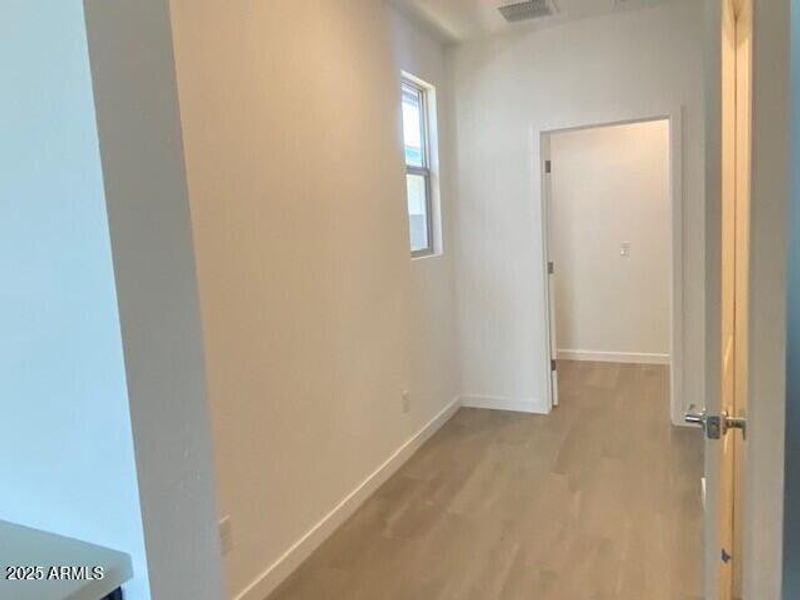 P20 Lot 61 Mudroom-laundry room