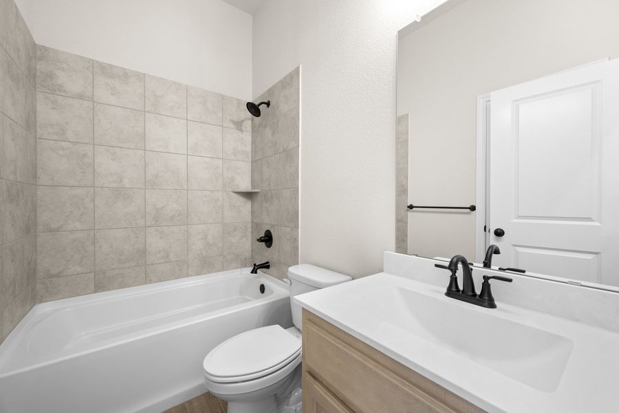 Furnished interior view inside a new home in Waterford Park, Weatherford (Image 13).