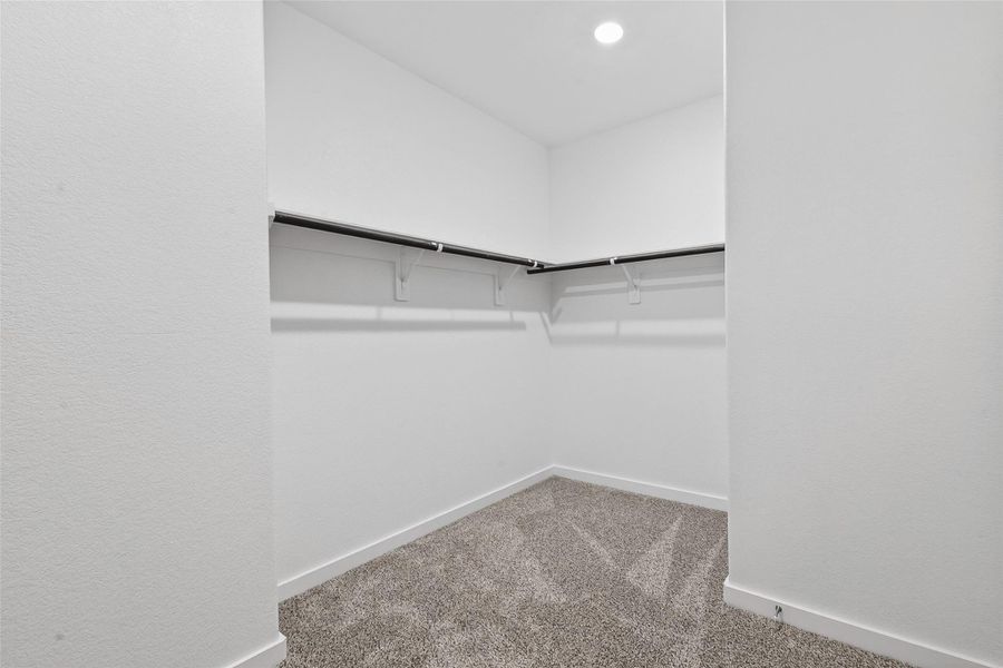 Spacious, unfurnished interior of a new home in McClendon Park Village, Houston (Image 22).