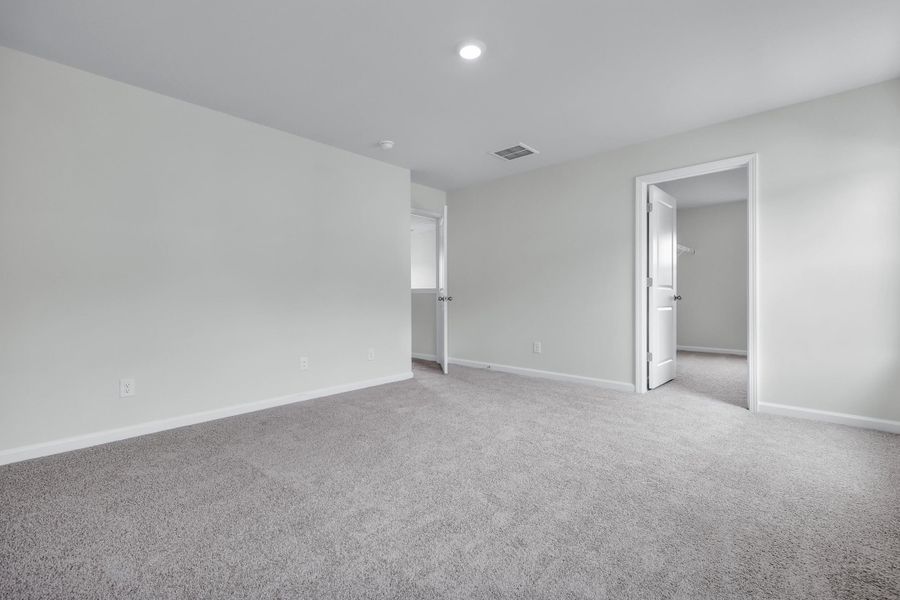 Spacious, unfurnished interior of a new home in Hillcrest, Ravenel (Image 17).