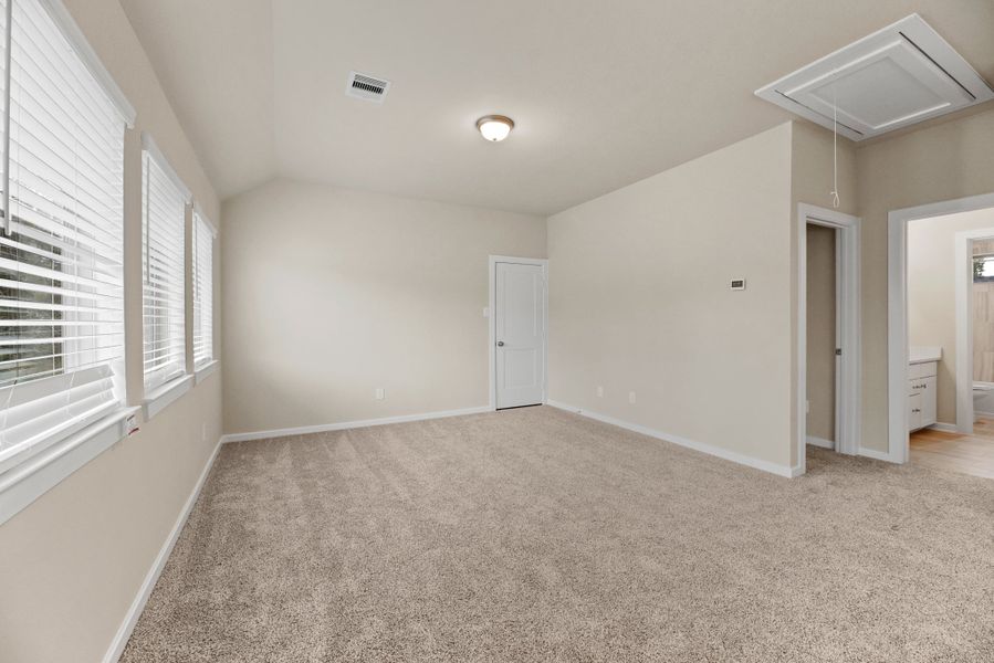 Spacious, unfurnished interior of a new home in The Woodlands Hills, Willis (Image 30). Spacious, unfurnished interior of a new home in The Woodlands Hills, Willis (Image 30).