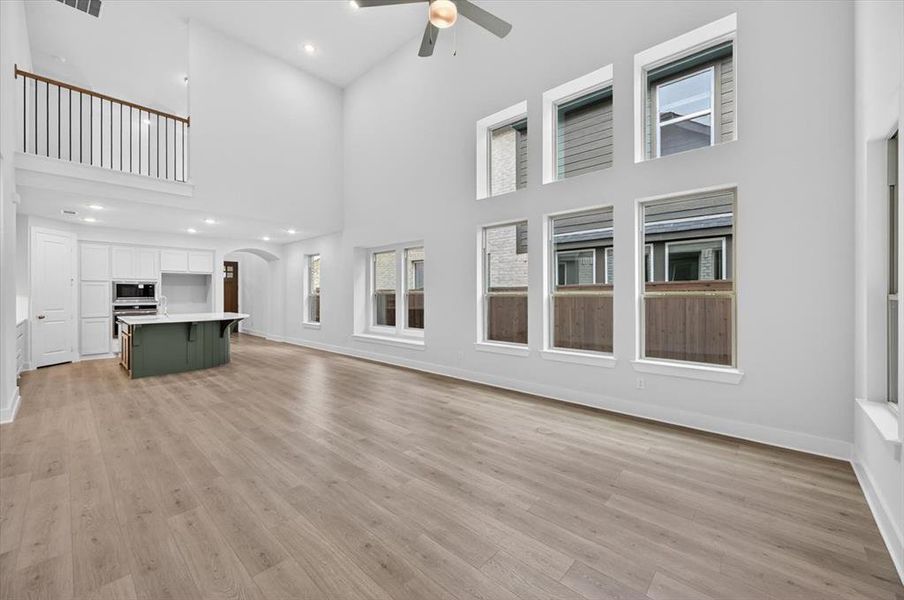 Spacious, unfurnished interior of a new home in Wellington, Haslet (Image 22).