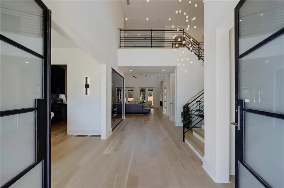 Image 85 of a home in .
