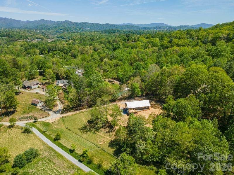 Natural landscape and outdoor views near  in Asheville (Image 28).