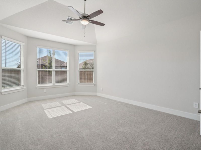 Spacious, unfurnished interior of a new home in Fox Falls, Boerne (Image 23). Spacious, unfurnished interior of a new home in Fox Falls, Boerne (Image 23).