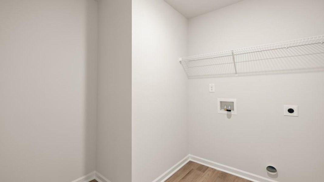 Spacious, unfurnished interior of a new home in Northwoods at Mirror Lake, Villa Rica (Image 25).