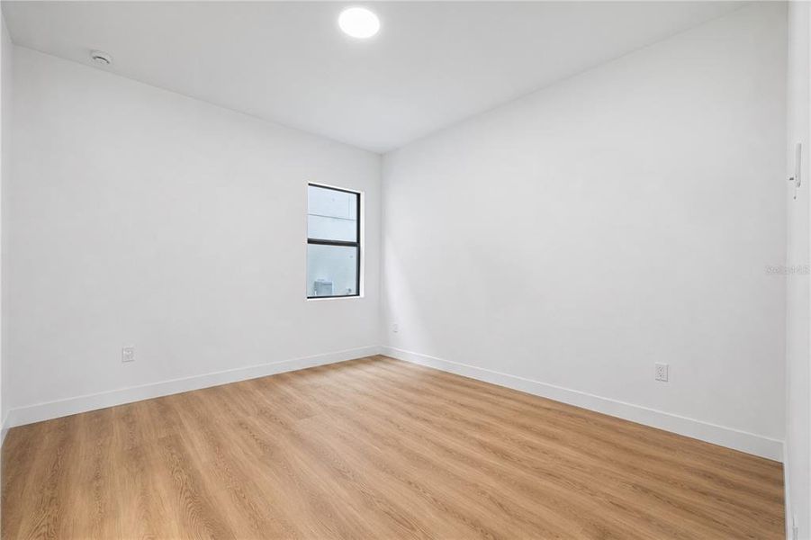 Spacious, unfurnished interior of a new home in , Montverde (Image 65).