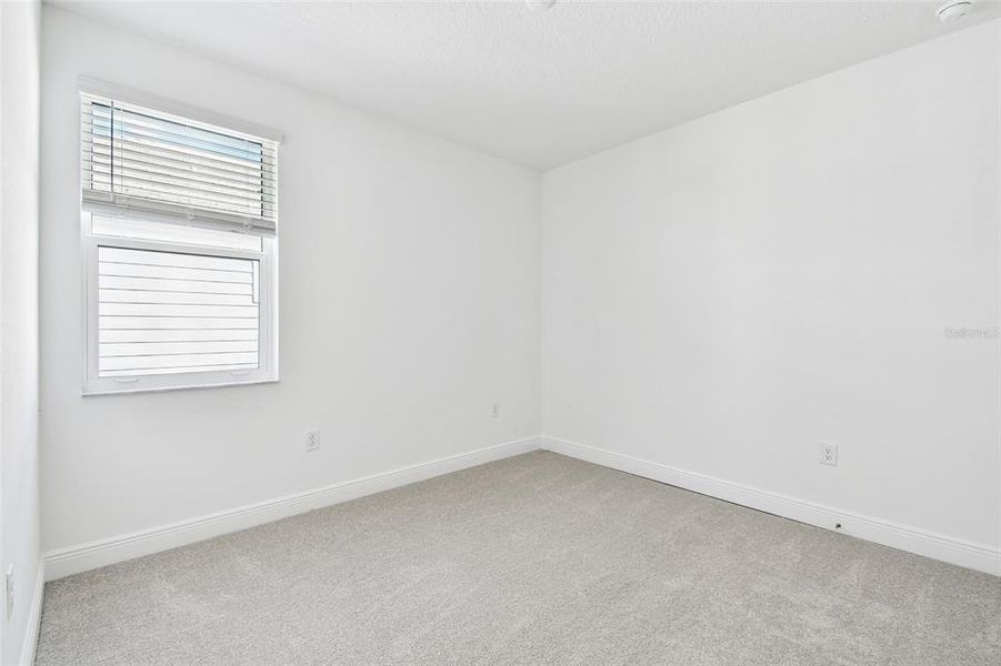 Spacious, unfurnished interior of a new home in Hawkstone, Sarasota (Image 33).