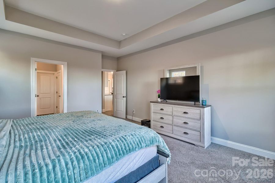 Furnished interior view inside a new home in , Kershaw (Image 19).