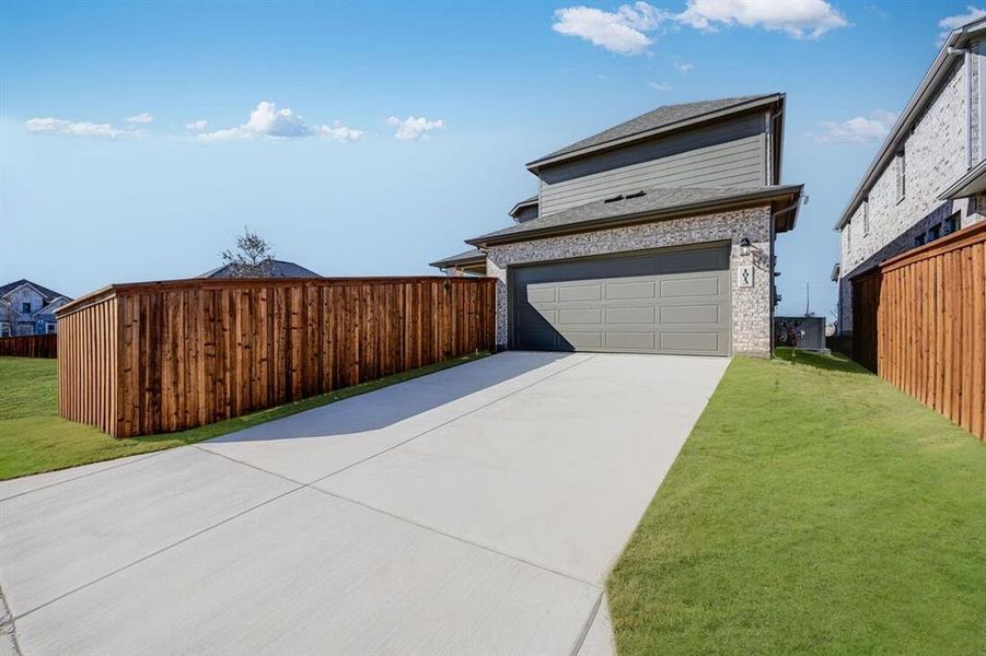 1013 Fallow Lane ~ Ready Now!