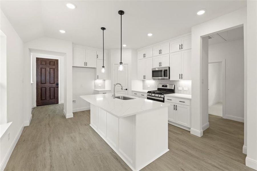 04. 2248 Aspen Chase - Kitchen