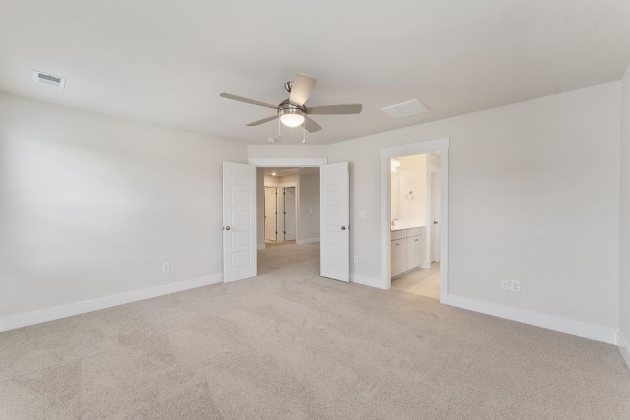 Representative unfurnished interior of a home built from the Callaham by Hunter Quinn Homes in Autumn Mill, Seneca (Image 22). Representative unfurnished interior of a home built from the Callaham by Hunter Quinn Homes in Autumn Mill, Seneca (Image 22).