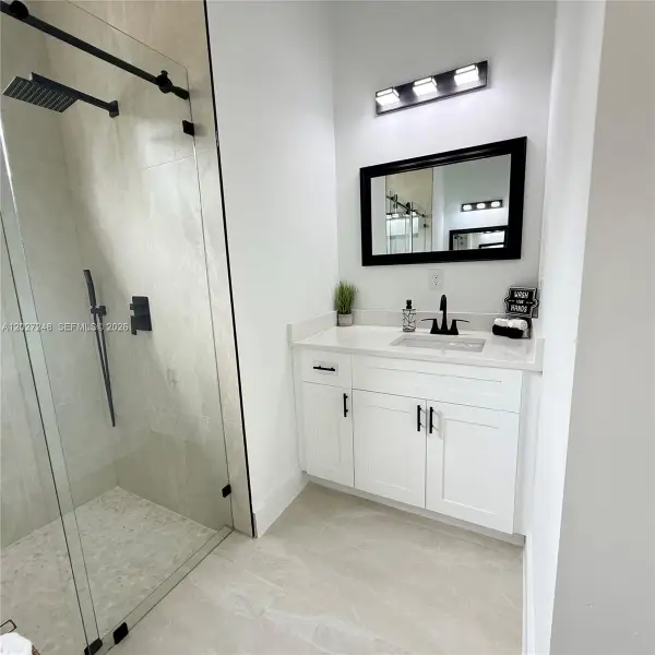 Furnished interior view inside a new home in , Lehigh Acres (Image 9).