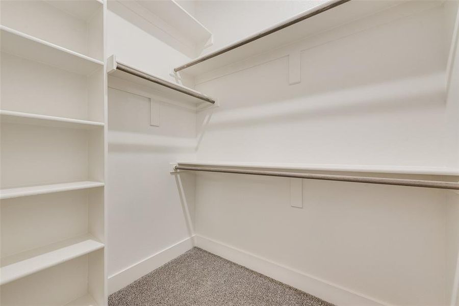 Spacious, unfurnished interior of a new home in , Dallas (Image 7).