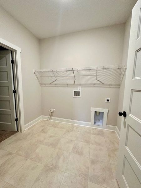 Spacious, unfurnished interior of a new home in Perkins Place, Hogansville (Image 21).