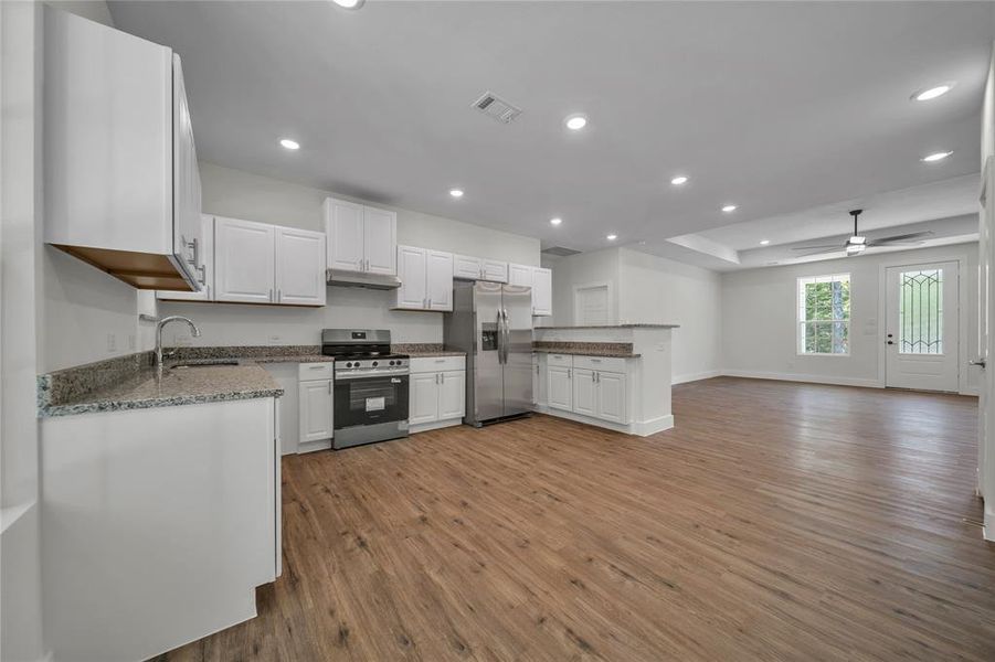 Furnished interior view inside a new home in , Scurry (Image 7).